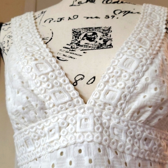 Trina Turk Formal Dress - Picture 4 of 13